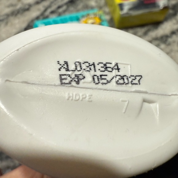 Biore Skincare Bundle. Clear & Breathable, Blemish Patch, Pore Strips. Get all 3 - Picture 5 of 13